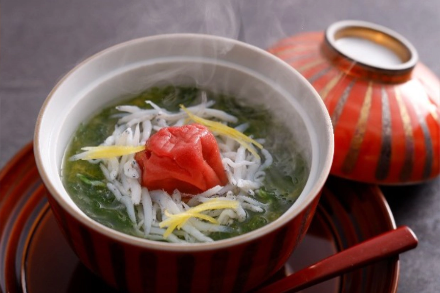 【冬の特別会席】熊野牛蒸篭蒸しと伊勢海老、勝浦鮮魚のお造り会席