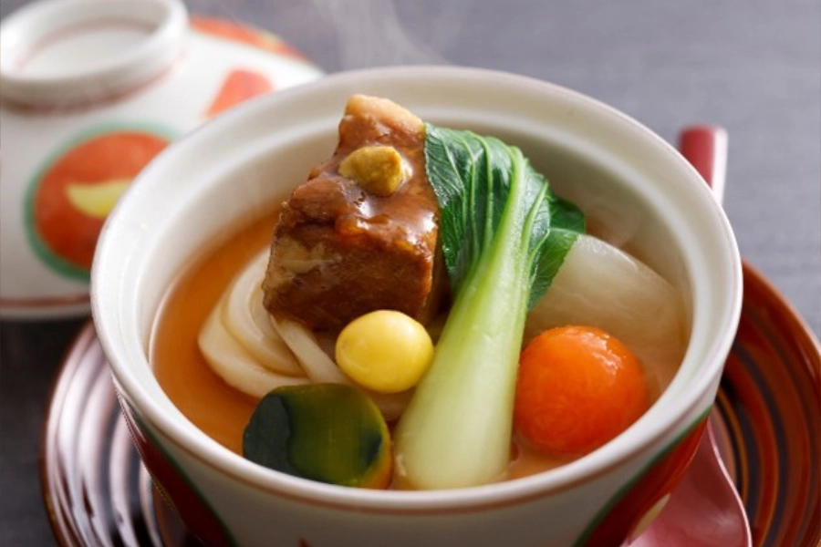 【冬の特別会席】熊野牛蒸篭蒸しと伊勢海老、勝浦鮮魚のお造り会席