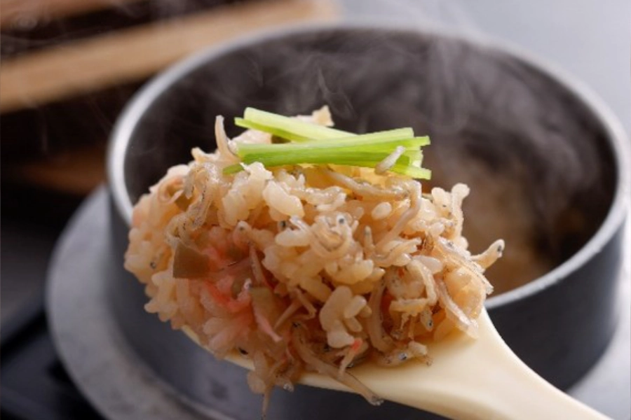 【冬の特別会席】熊野牛蒸篭蒸しと伊勢海老、勝浦鮮魚のお造り会席