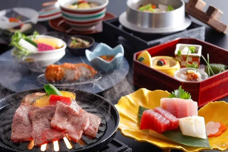 【冬の季節の会席】熊野牛炙り焼きと勝浦漁港生まぐろ会席