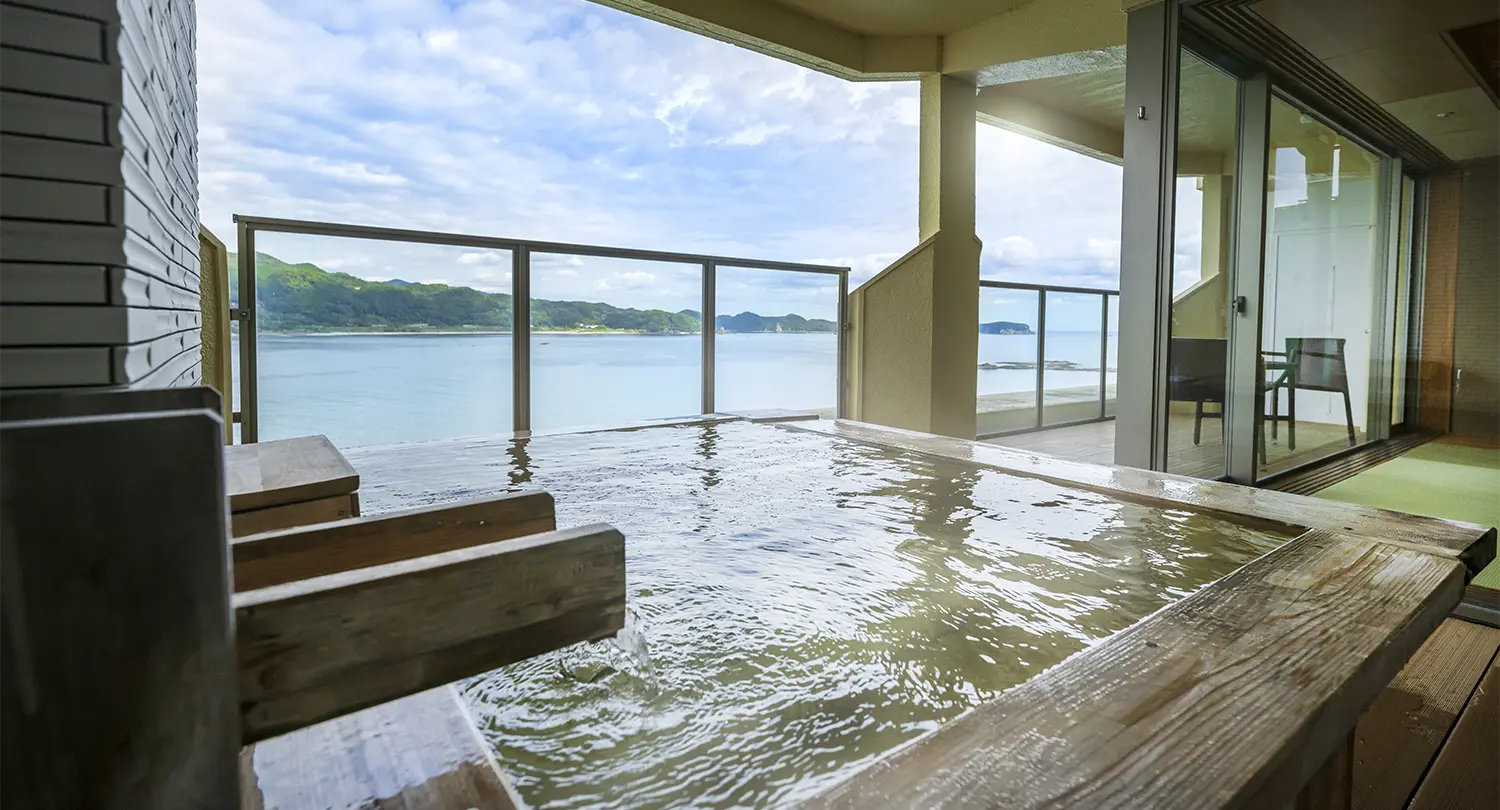 【温泉展望露天風呂付】コーナースイート（オーシャンビュー）