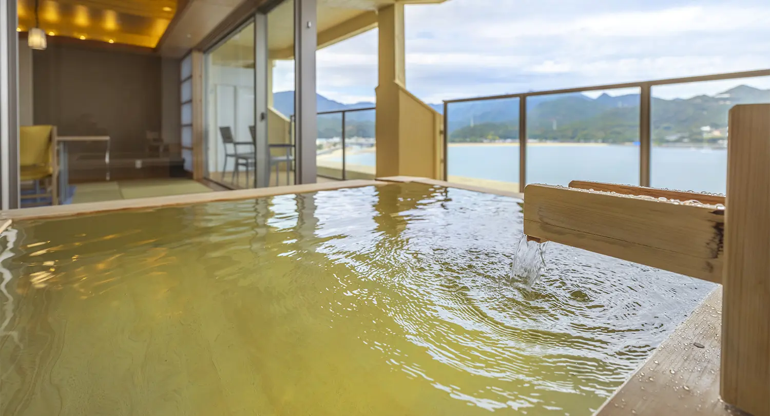 【温泉展望露天風呂付】デラックスコーナースイート（オーシャンビュー）