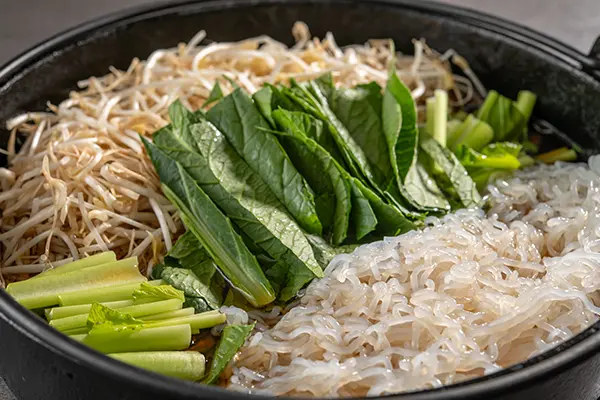 深谷もやしと白滝のすき煮