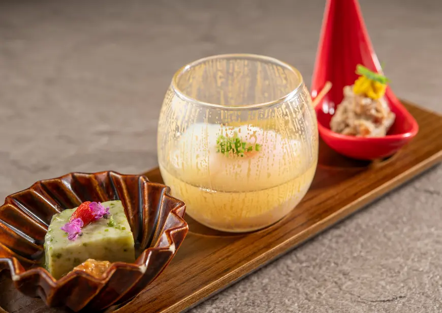 【季節の会席】鶏つみれのブイヤベース鍋、豚と野菜のおなめ味噌焼きに大満足