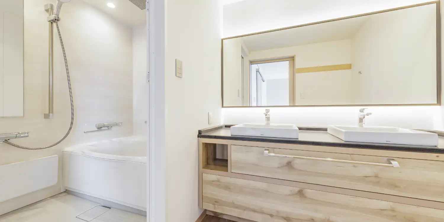 スーペリアフォース（バス付）