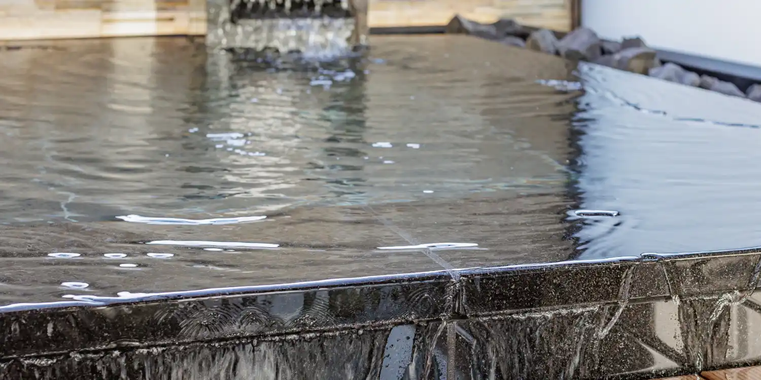 天然温泉露天風呂付スーペリアフォース