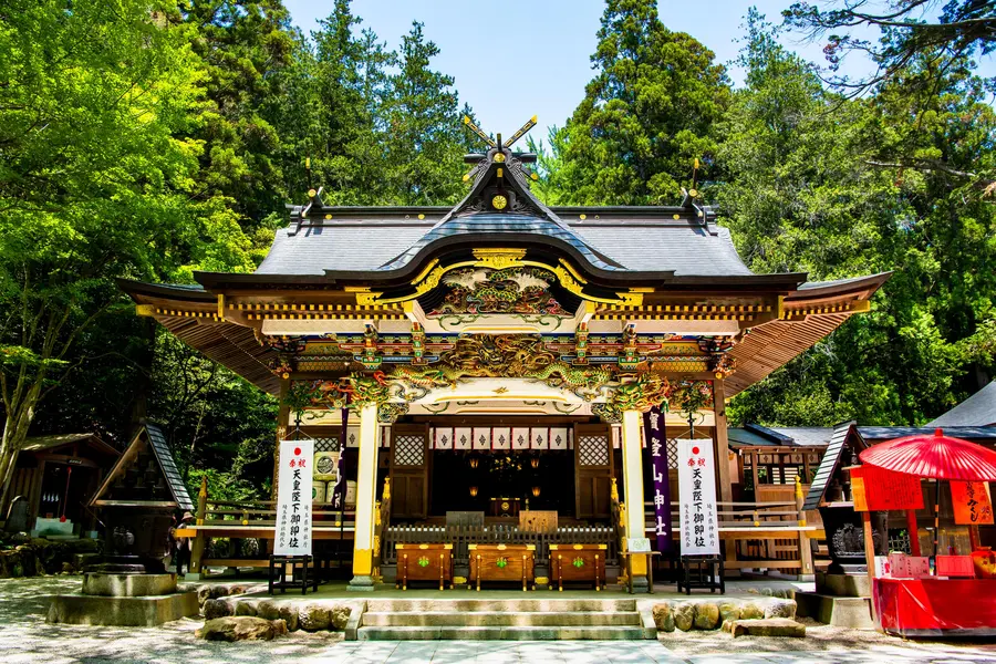 寳登山神社