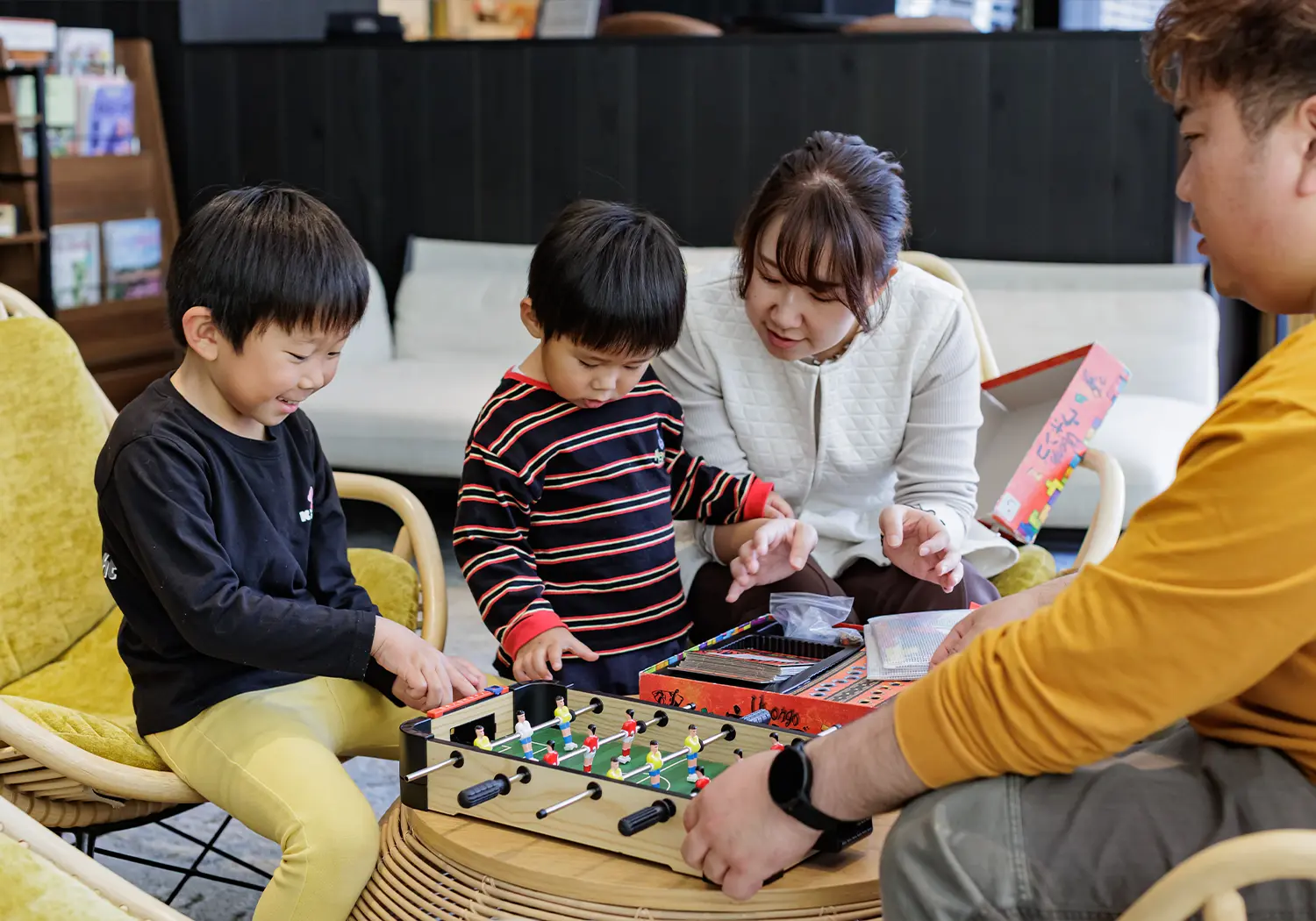 ボードゲーム・カードゲームで遊ぶ