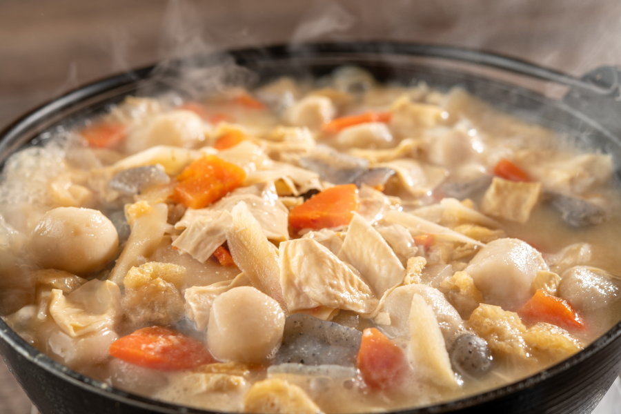 田舎味噌仕立てのゆばけんちん汁