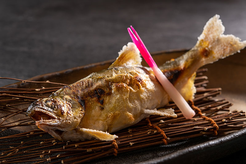 Grilled mountain fish with salt