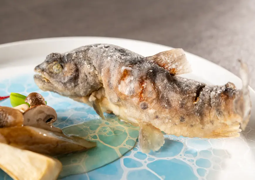 【土地の恵み会席】料理長厳選食材と千住葱の牛すき焼きを愉しむ