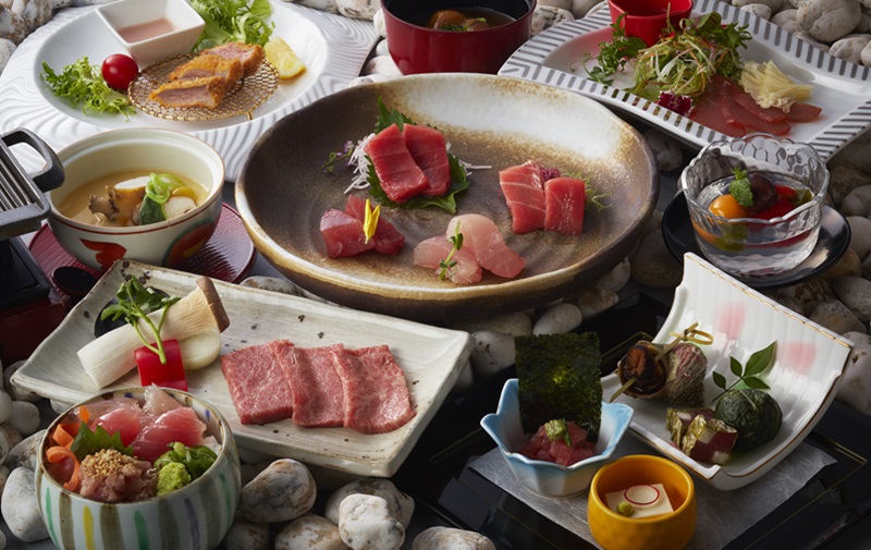 Kumano beef teppanyaki and Katsuura tuna kaiseki course meal