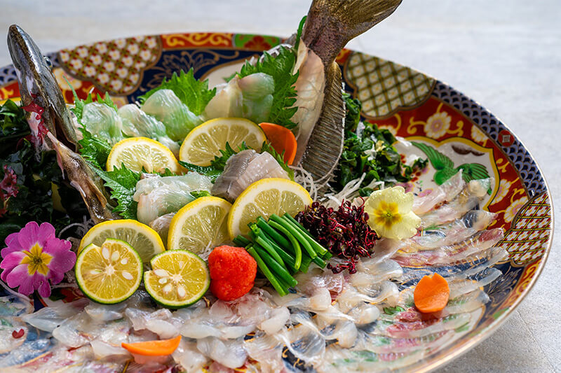 [Special Kaiseki] Enjoy a hearty meal of Kasado flounder served whole (with a tour experience)