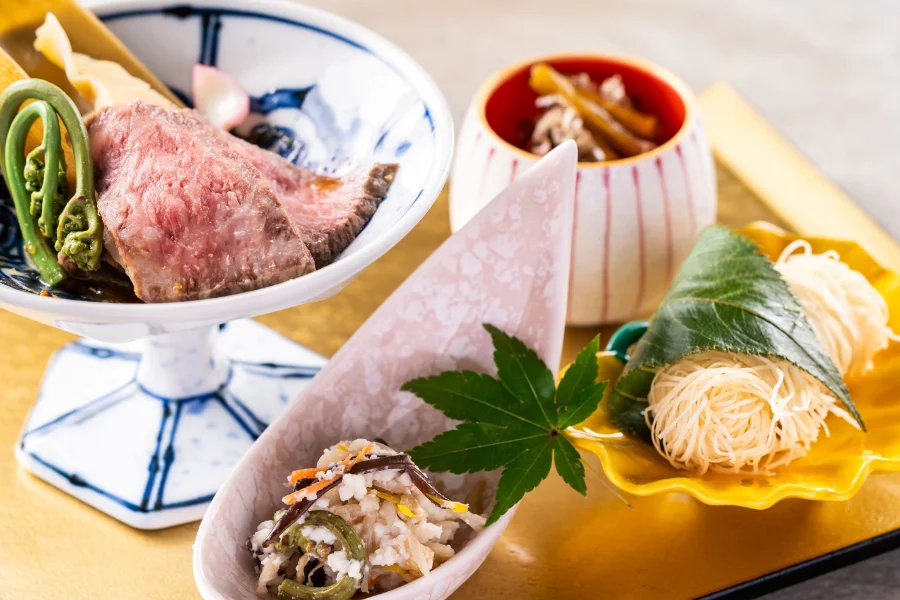 【特別会席／ひらめ見学体験付】笠戸ひらめの姿造りを豪快に味わう 春