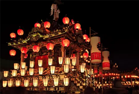春の芝桜、冬の秩父夜祭、感動いっぱいの秩父旅