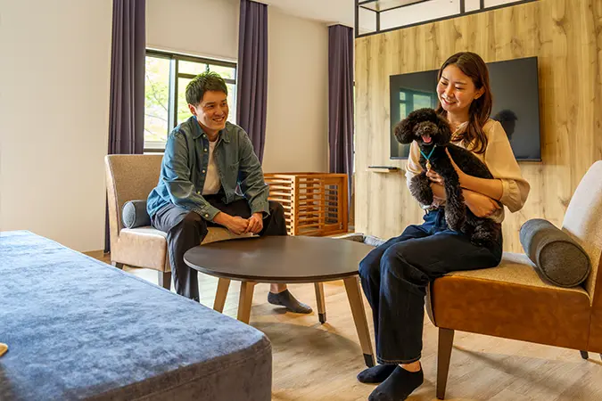 都市生活者の別邸となるあたたかみのある空間