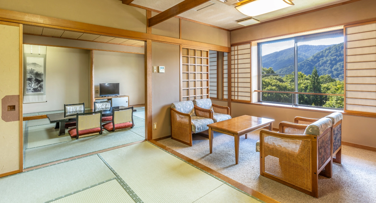 【禁煙】本館 特別室（12+8+3畳）