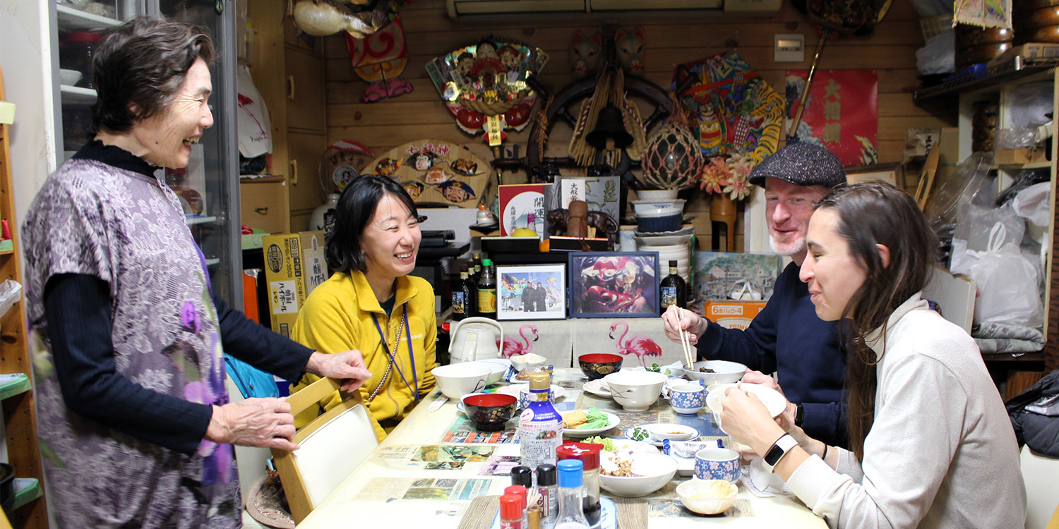 船で行く！漁師町の島ランチツアー