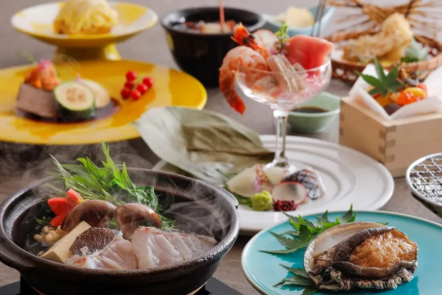 【特別会席】1泊2食付　伊勢海老＆鮑＆松阪牛の饗宴 ３大食材を味わう会席