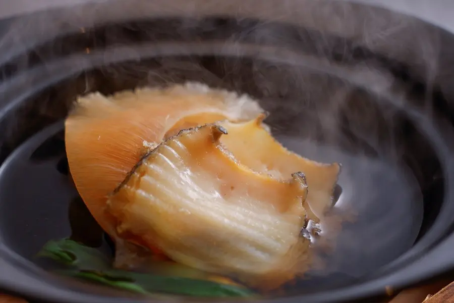 【特別会席】1泊2食付　伊勢海老＆鮑＆松阪牛の饗宴 ３大食材を味わう会席