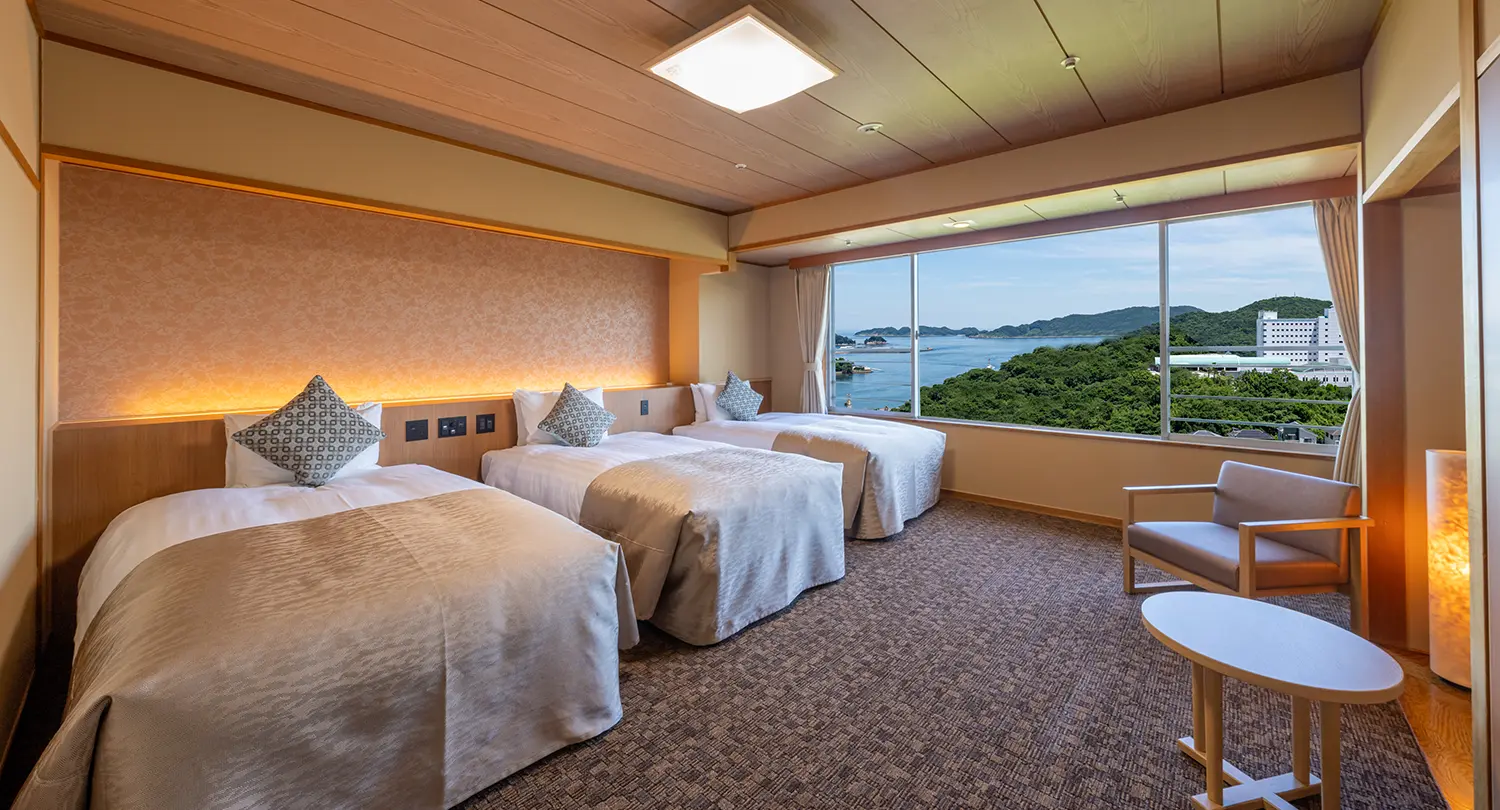 スーペリアトリプル（シャワーブース付）