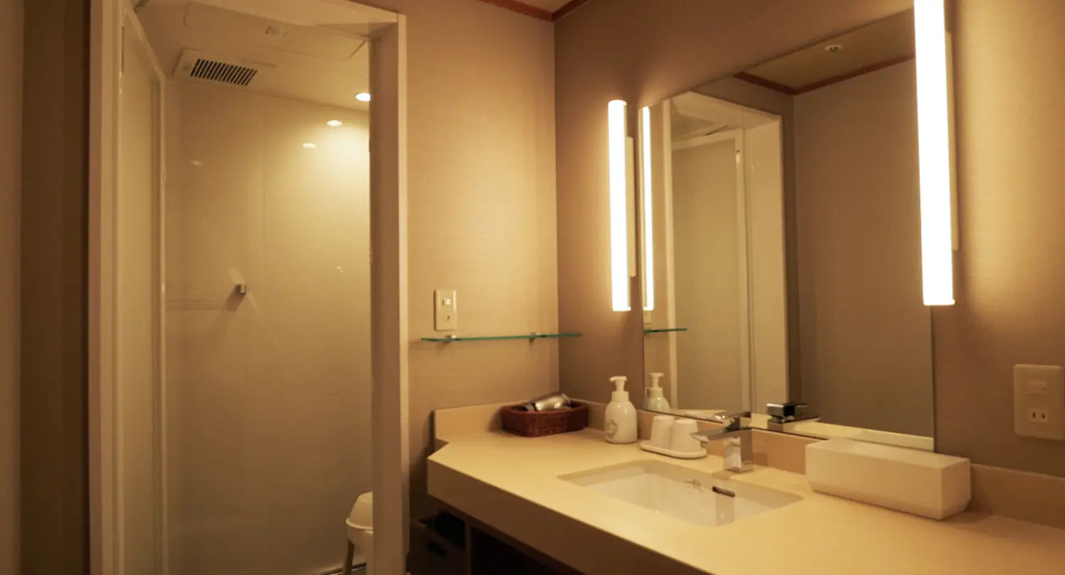 スーペリアトリプル（シャワーブース付）