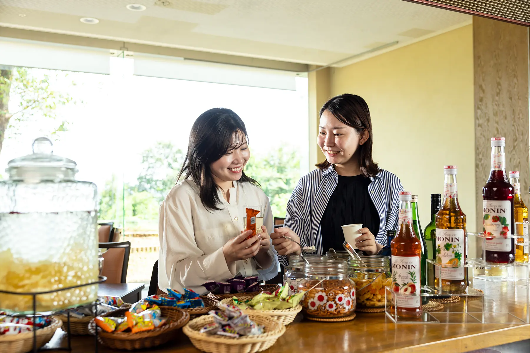 ロビーラウンジ