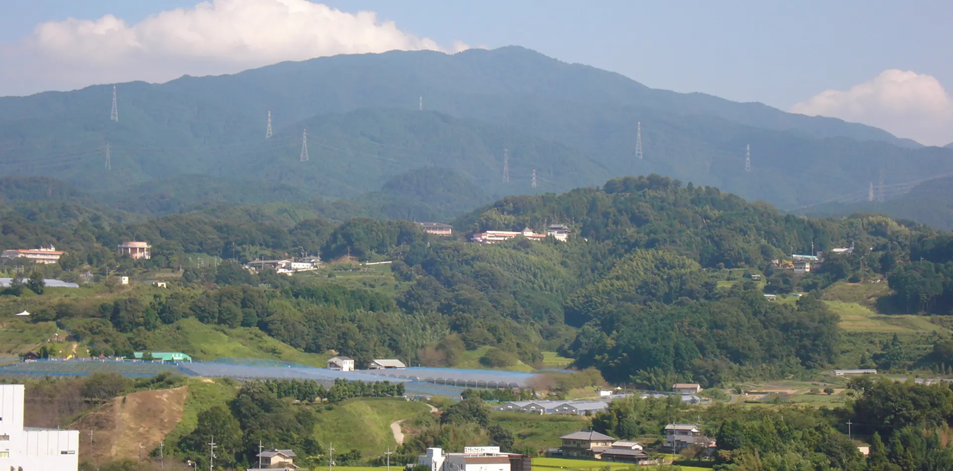 日本山岳遺産にも登録される名山「金剛山」