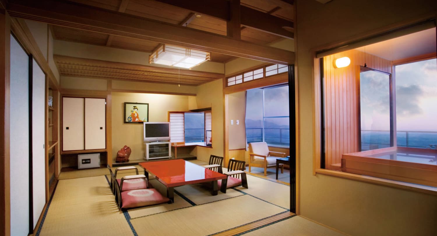 Japanese room 10-12 tatami
