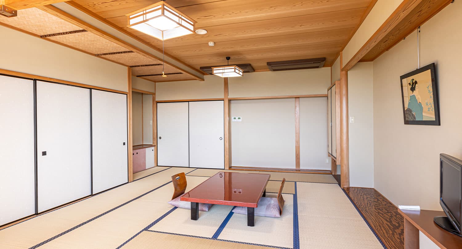 14 tatami Japanese style room with panoramic open-air bath