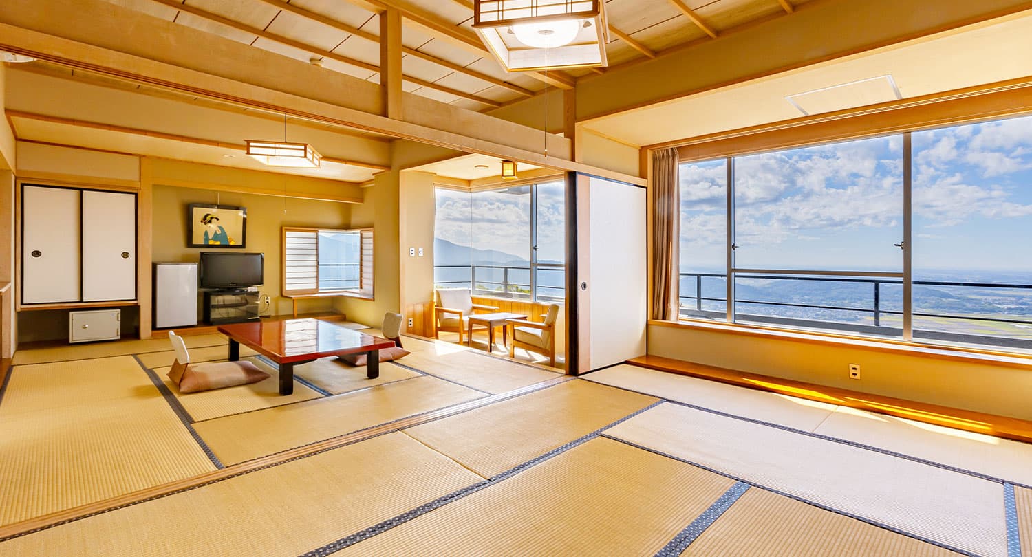 2 Japanese-style rooms (10+9.5 tatami) with panoramic view bath