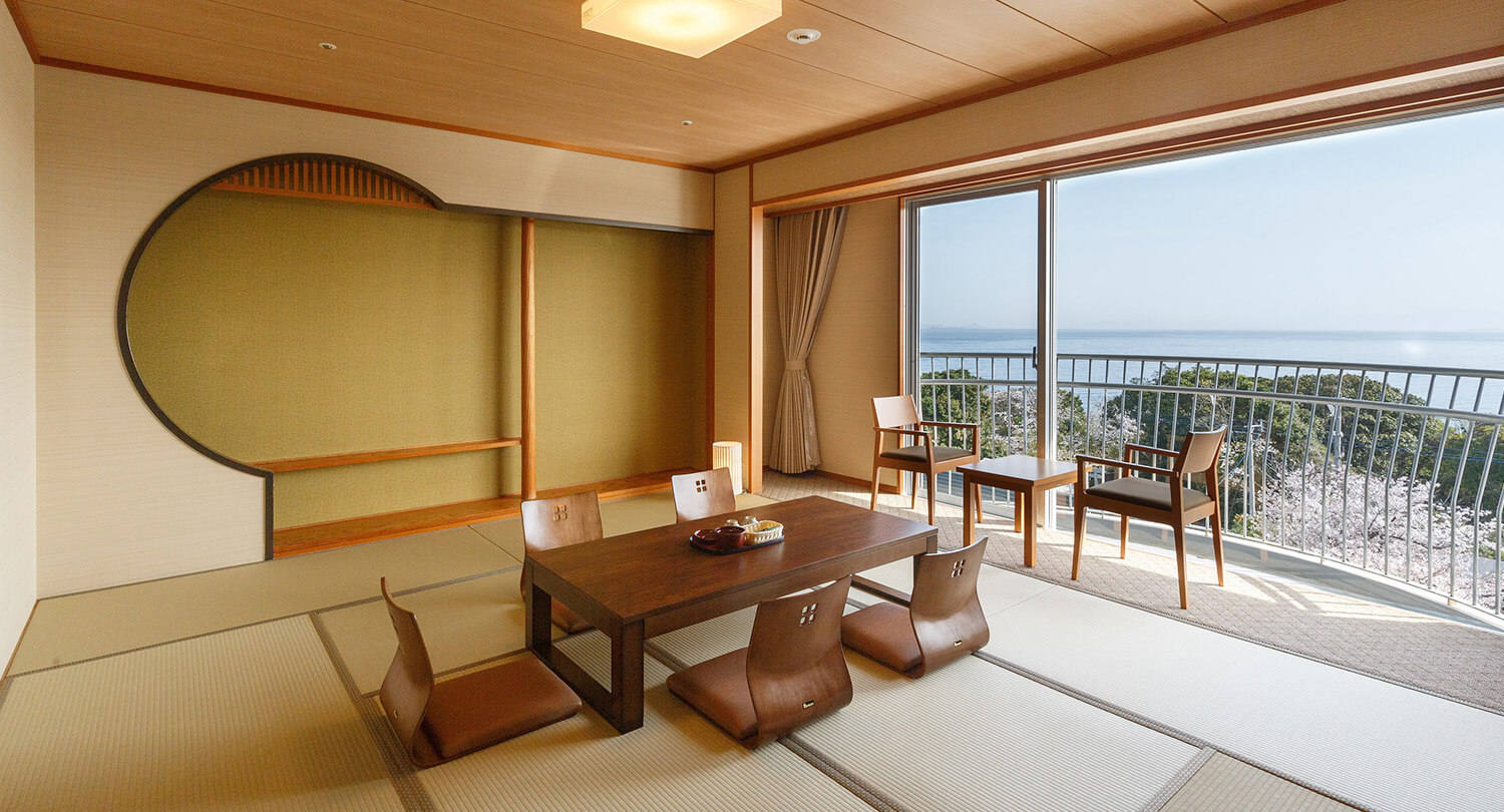 【夕陽側】【朝陽側】10張榻榻米的日式房間