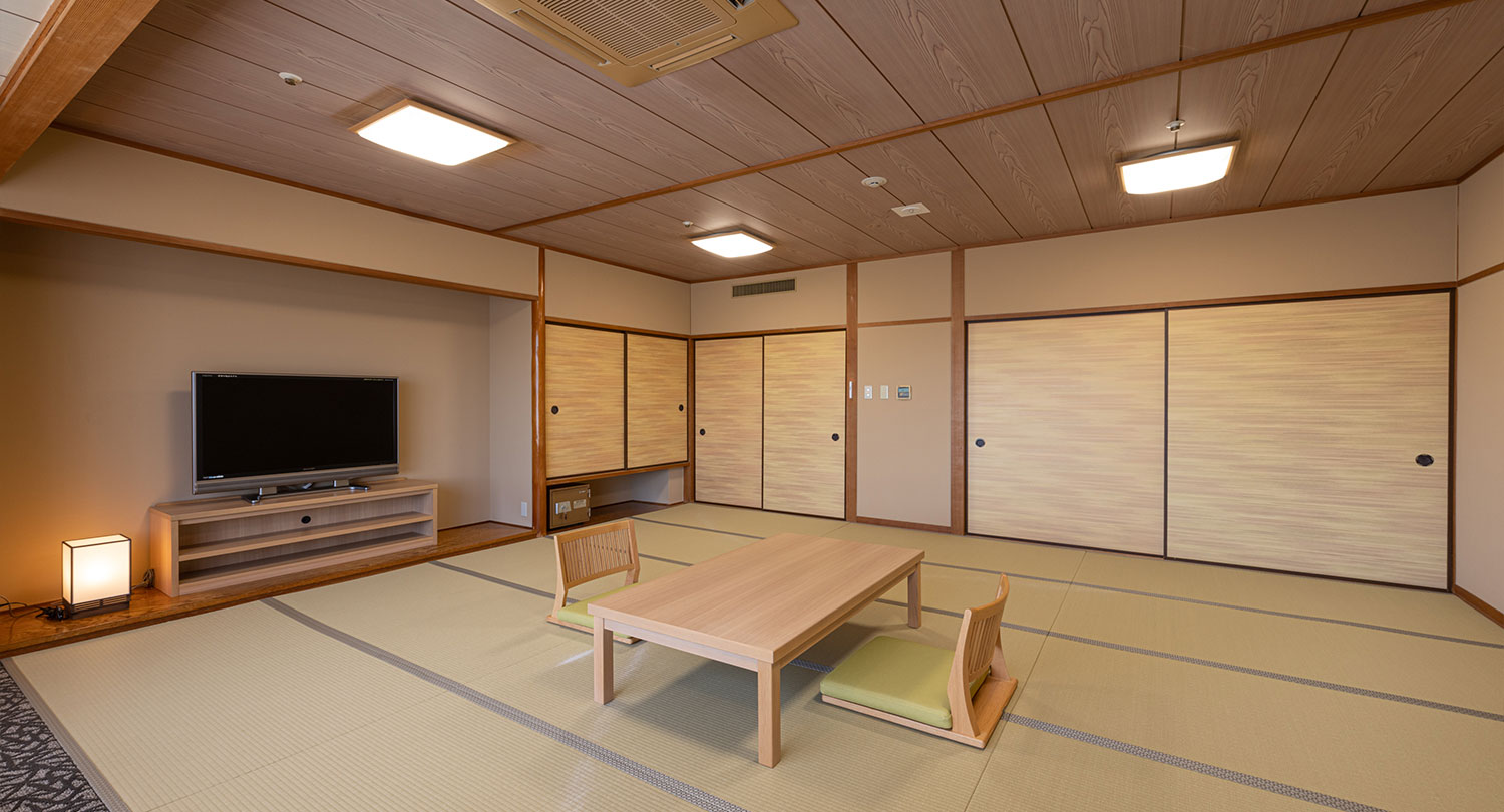 15張榻榻米的日式房間
