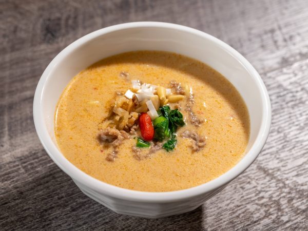6月の「地獄めぐり　夜鳴き担々麺」は”白地獄”