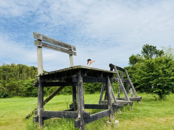 三丘ゆめ広場「学びの椅子」