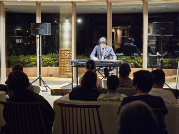 [Next concert held on October 18th] The 9th Piano Lobby Concert was held!