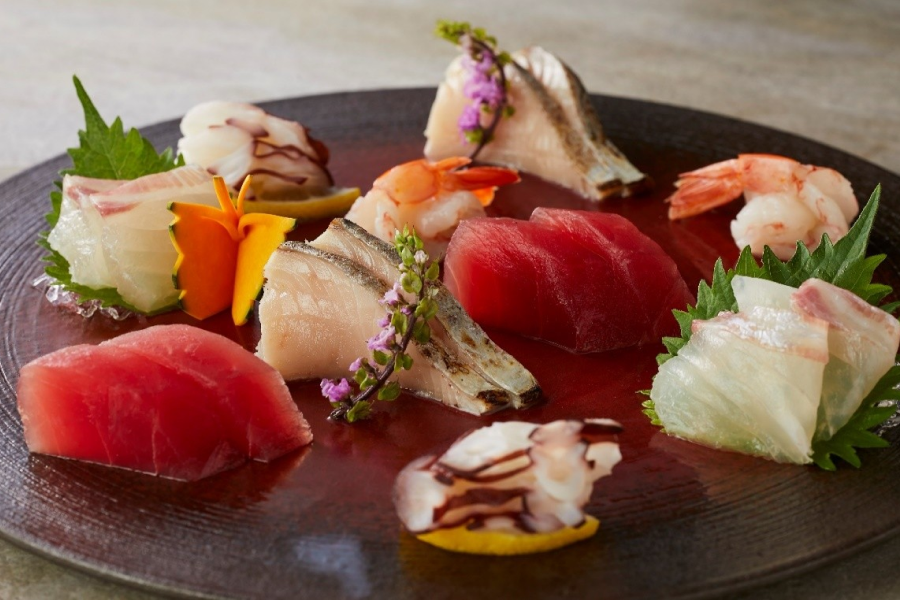 【土地の恵み会席】季節を感じる多彩なお料理の数々を愉しむ