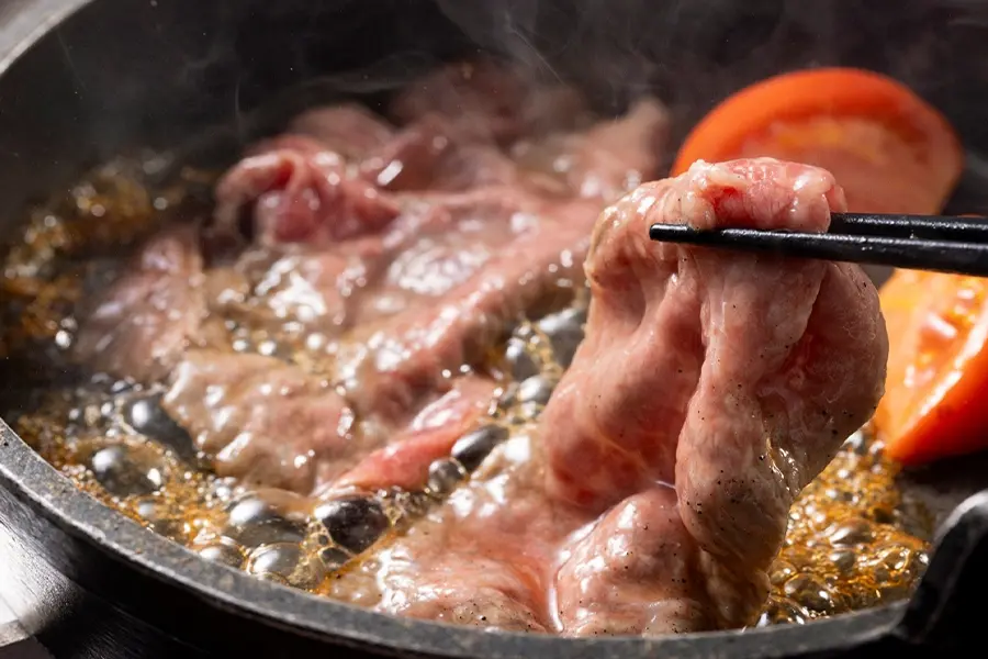 【かに食べ放題付き・土地の恵み会席】幻の四万十牛を贅沢に味わう牛鍋会席