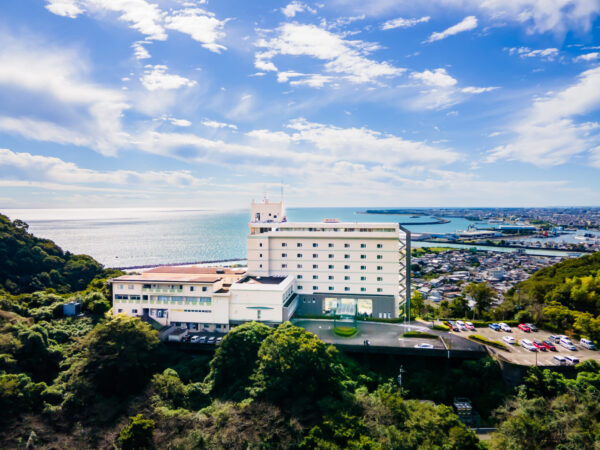 【NEXCO中日本×亀の井ホテル 焼津】宿泊商品券付ドライブプラン