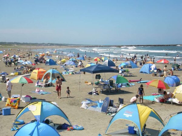 遠浅で家族みんな安心！平井海水浴場と大洗サンビーチ