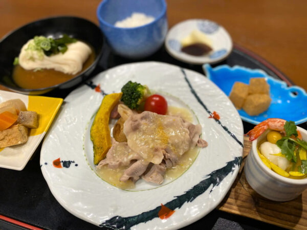 【一日遊沐浴及午餐套餐】時令套餐（10月1日至11月30日）
