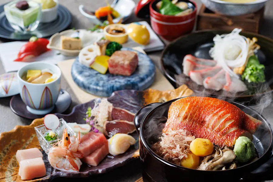焼津ミナミマグロ豪華七種盛と特選和牛の料理長おすすめ特別会席【2025年3月～5月】