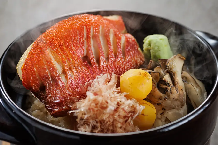 焼津ミナミマグロ豪華七種盛と特選和牛の料理長おすすめ特別会席【2025年3月～5月】