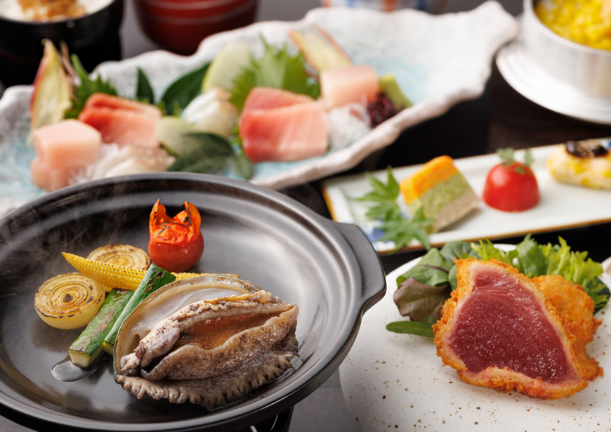 燒津懷石料理，擁有豐富的土地，您可以在這裡享用南部藍鰭金槍魚和海鮮