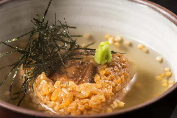 鰻の焼きおにぎり茶漬け