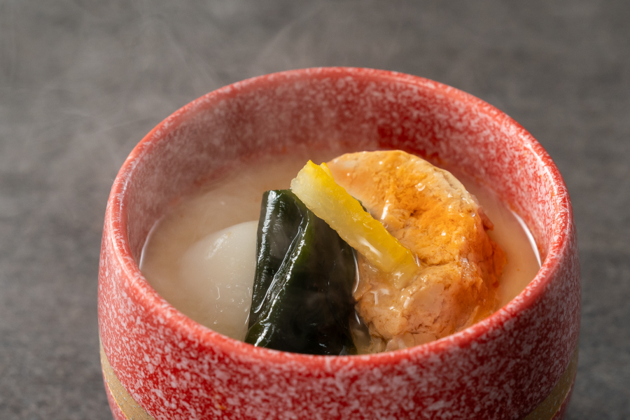 【土地の恵み会席】鮟肝と若芽の蒸し物